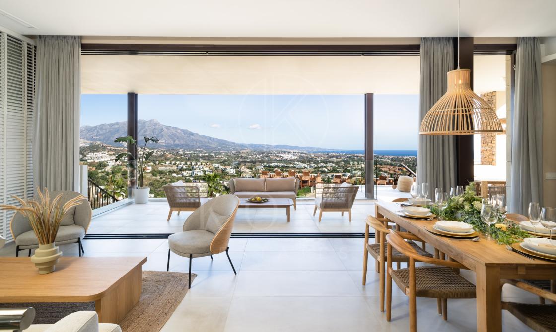 MOVE IN NOW! Enjoy PANORAMIC SEA VIEWS views and nature