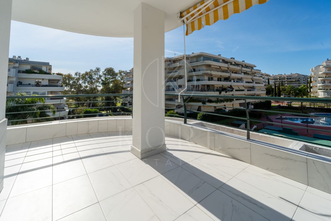 Apartment for sale in Guadalmina Alta, San Pedro de Alcantara
