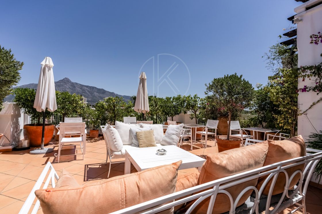 Penthouse de vânzare în Nueva Andalucia, Marbella