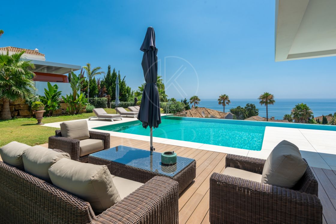 Villa de lujo con vistas panorámicas al mar en La Paloma, Manilva