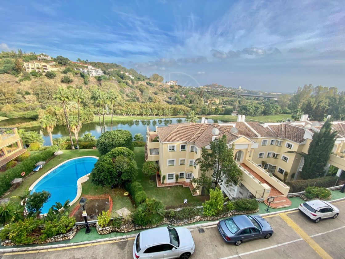 Penthouse de vânzare în La Quinta, Benahavis