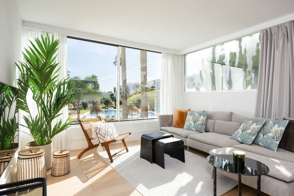 Beautifully Renovated Apartment with Stunning Views in Nueva Andalucía