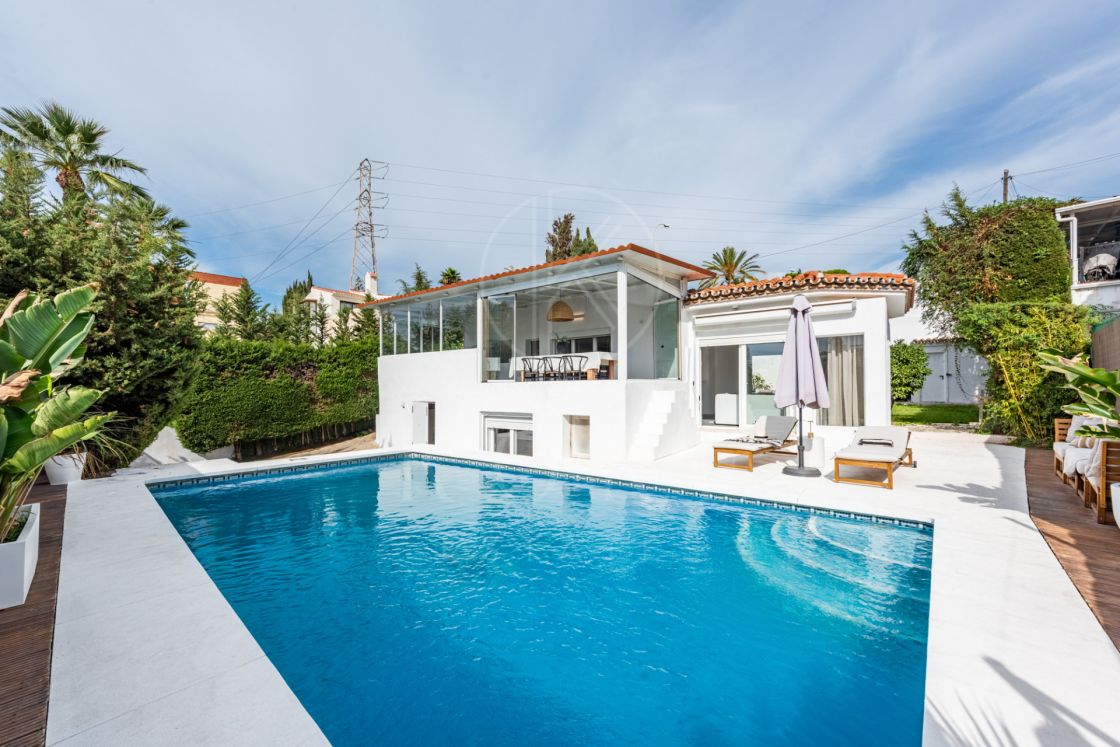 Beautiful single floor villa with incredible rental potential!