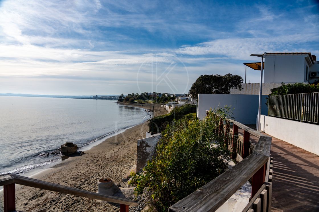 Casă înșiruită de vânzare în Punta Plata, Estepona Town