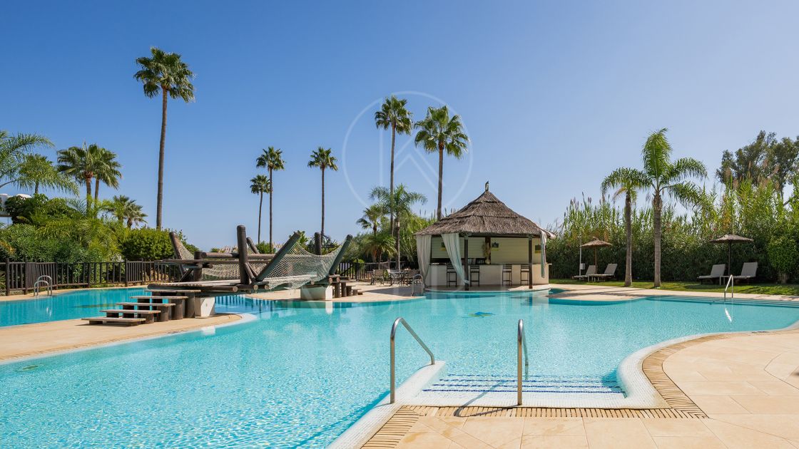 Apartament la parter de vânzare în Beach Side New Golden Mile, Estepona East