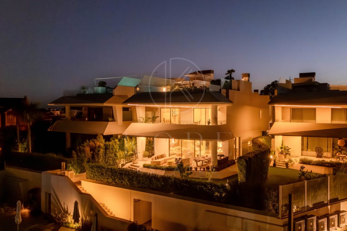 Vilă contemporană în Nueva Andalucía