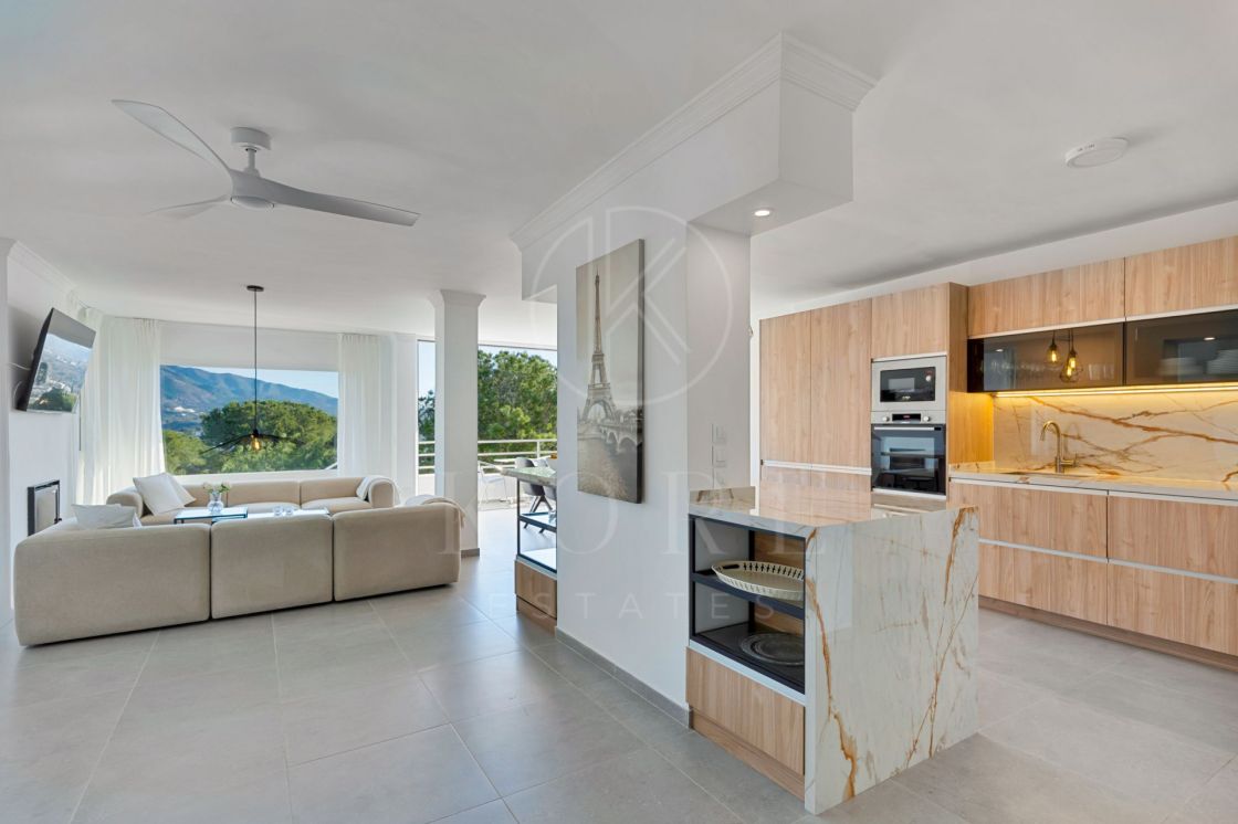 Duplex de vânzare în Nueva Andalucia, Marbella