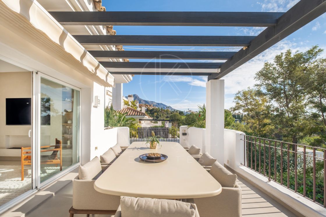 Penthouse de vânzare în La Quinta Village, Nueva Andalucia