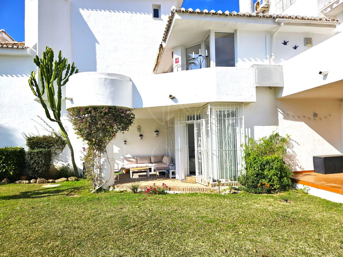 Apartamento en venta en Calahonda, Mijas Costa