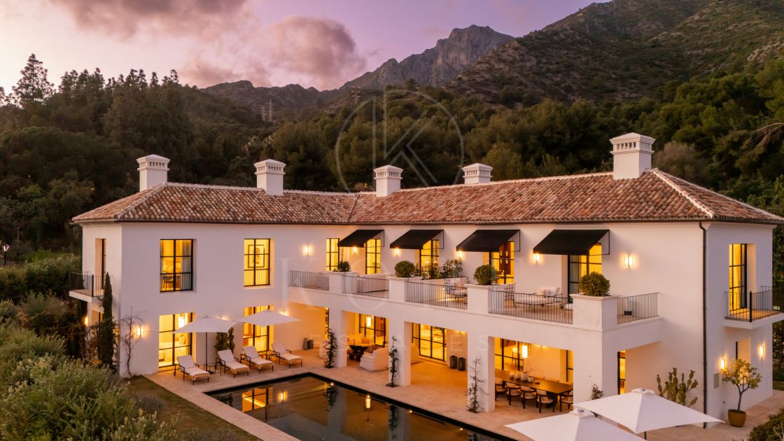 Casa Angelico in Cascada de Camoján offers timeless elegance, panoramic Mediterranean views, and luxury living in Marbella’s most exclusive enclave.