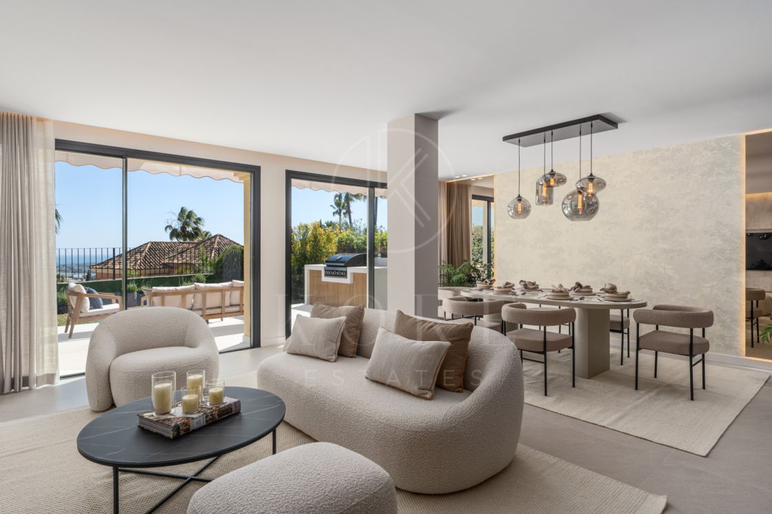 Renovated Townhouse with Sea Views in La Quinta