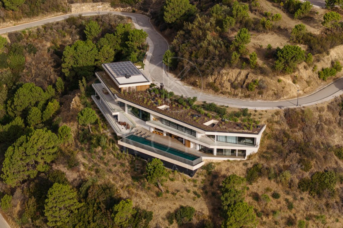 Vilă contemporană excepțională cu priveliști panoramice în Monte Mayor