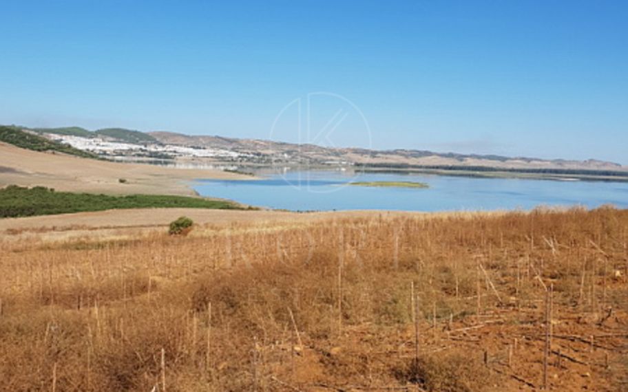 TERRENO PARA LA VENTA EN CADIZ