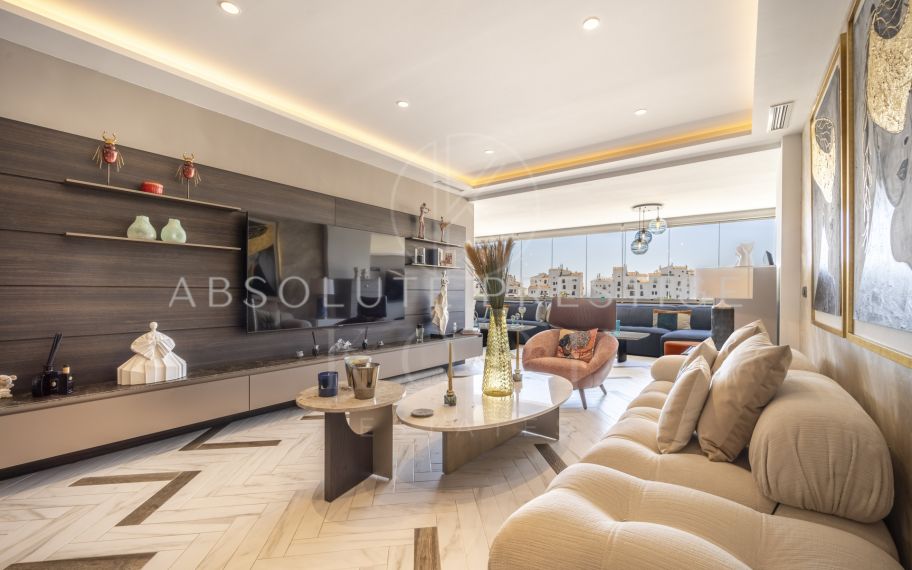 APARTAMENTO DE DISEÑO ELEGANTE EN EL CORAZÓN DE PUERTO BANÚS