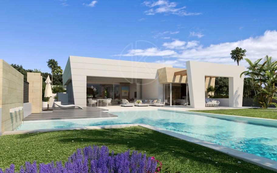 Fantastic opportunity on one of the few remaining self-contained plots available in Marbella