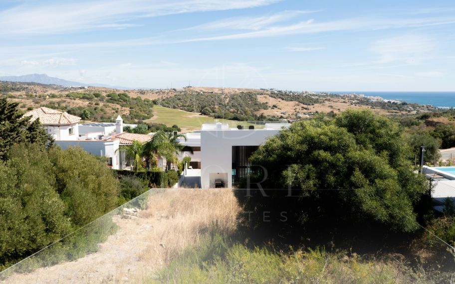 Parcela con Proyecto y Licencia en Valle Romano, Estepona