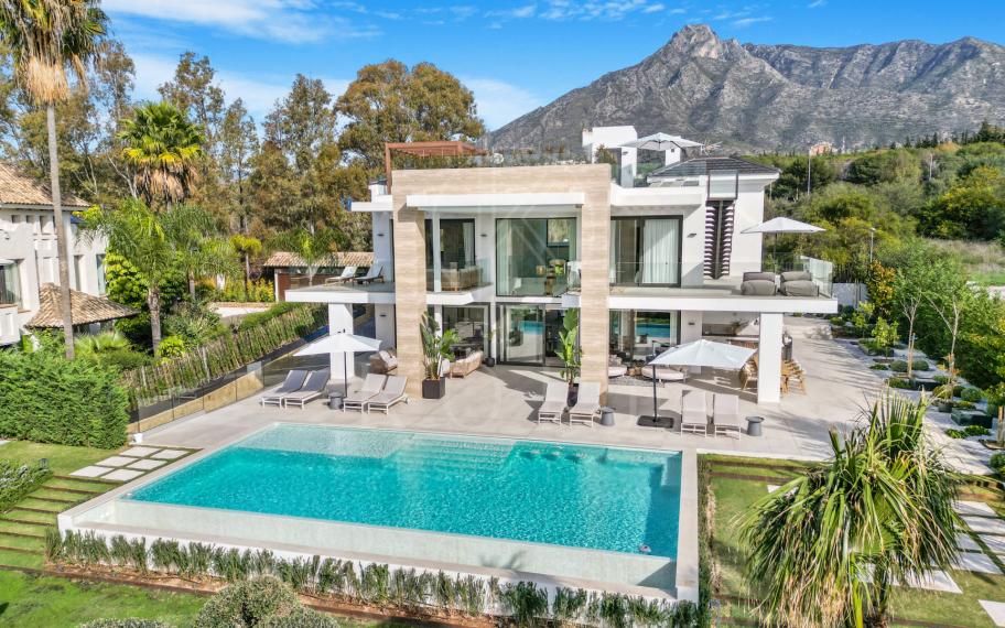 Brand New six bedroom, south facing villa in Lomas del Marques, an exclusive gated community just above the Puente Romano on Marbella's Golden Mile