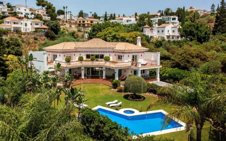 Villa de lujo andaluza en El Paraíso Alto