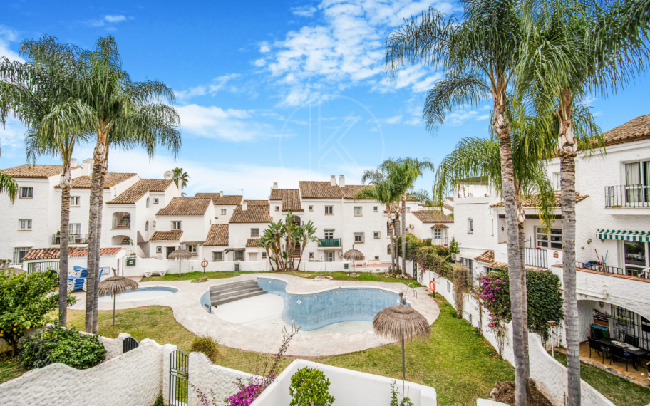 Impeccably reformed two bedroom townhouse located in a residential area of El Paraiso, Estepona