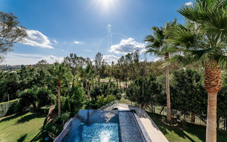 Villa en venta en Los Naranjos, Nueva Andalucia
