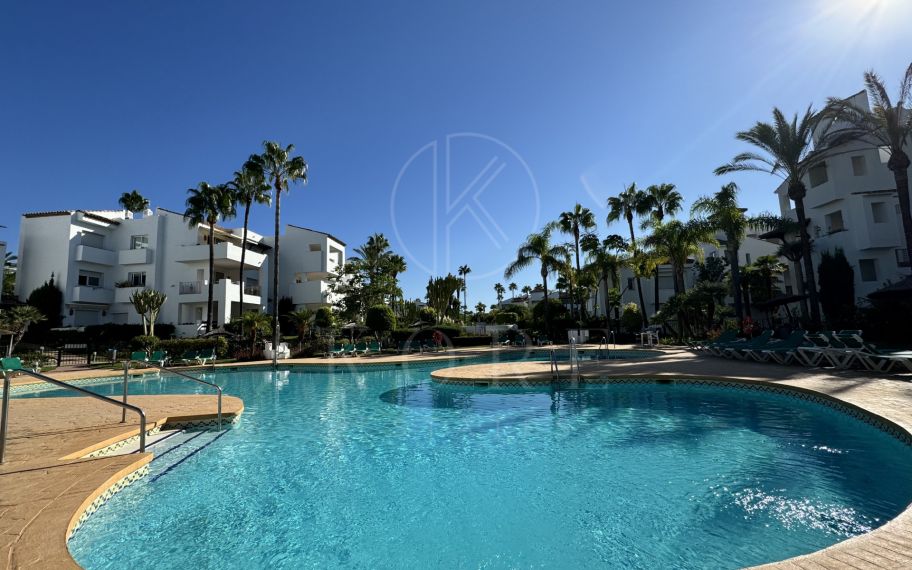 Exclusivo Piso en Venta en la Urbanización Costalita, Estepona - Nueva Milla de Oro