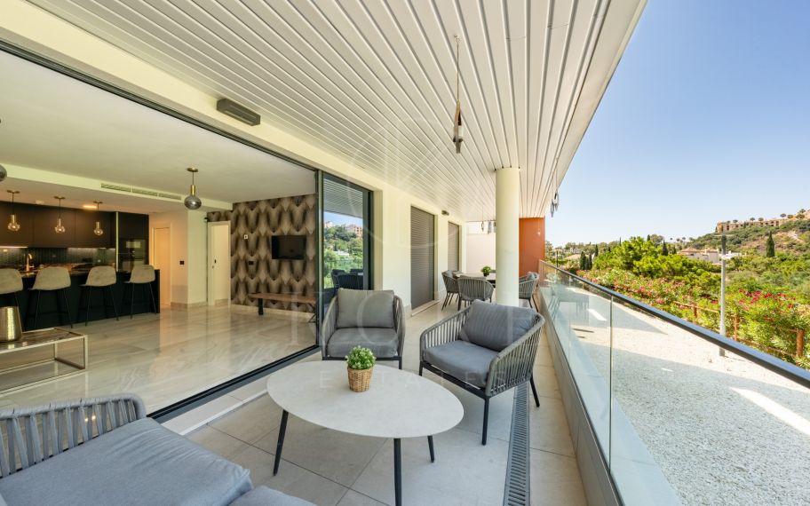 Elegante Apartamento de 3 Dormitorios con Vistas al Golf y la Montaña – ¡Con Licencia de Alquiler!