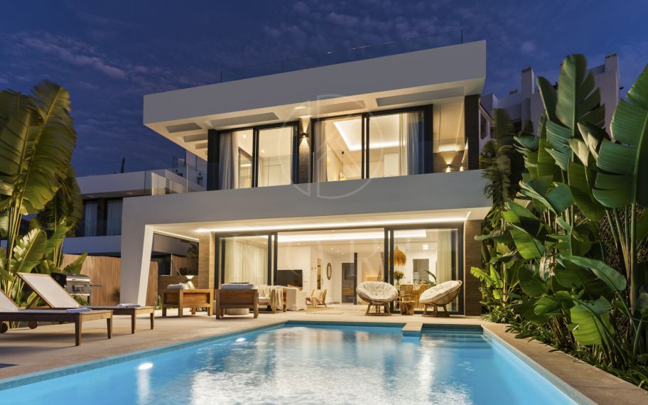 La Resina Golf 4 - 6 bedroom contemporary villa with open views