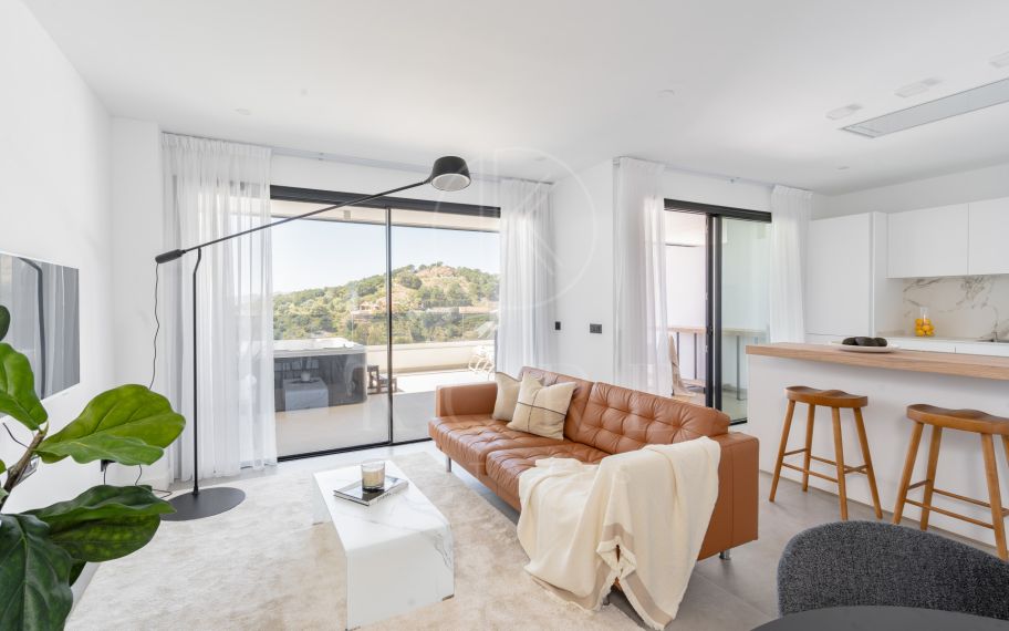 Exclusive Two-Bedroom Apartment in Mirador de Estepona Hills