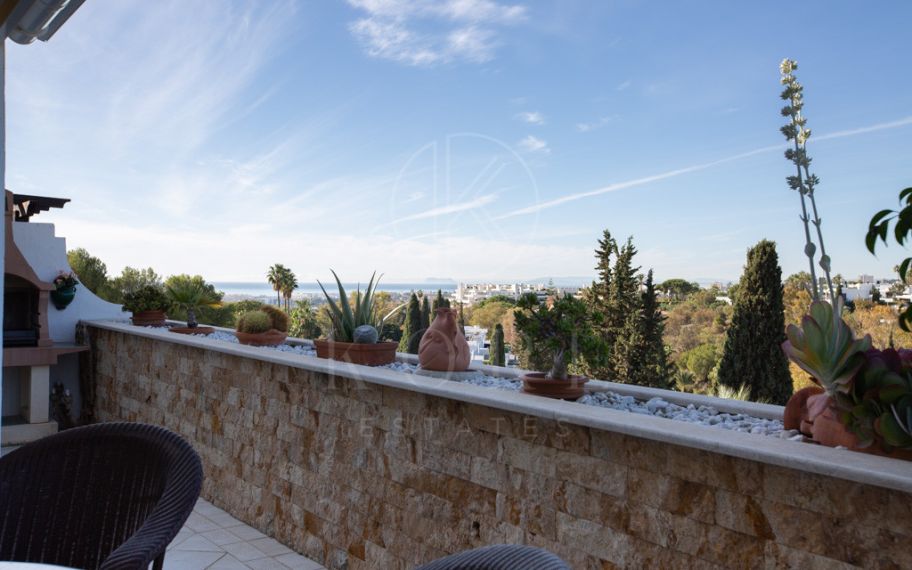 Spectacular 3-bedroom duplex penthouse in Coto Real, Lomas de Marbella Club