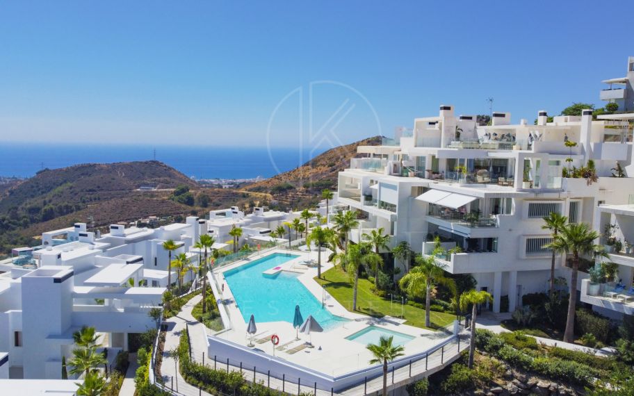Beautiful two bedroom, south east facing apartment located in the exclusive Urbanisation Palo Alto