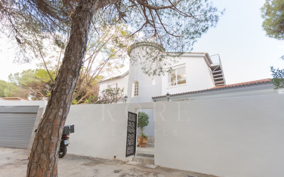 A pine and sea retreat in Las Chapas, Marbella