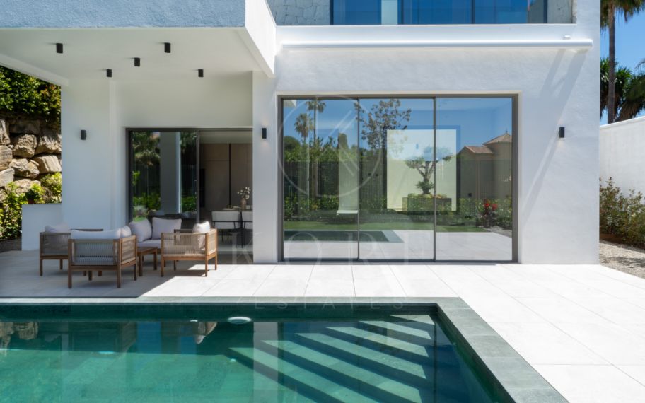 Villa nueva a estrenar en Estepona – Vive la Costa del Sol con estilo