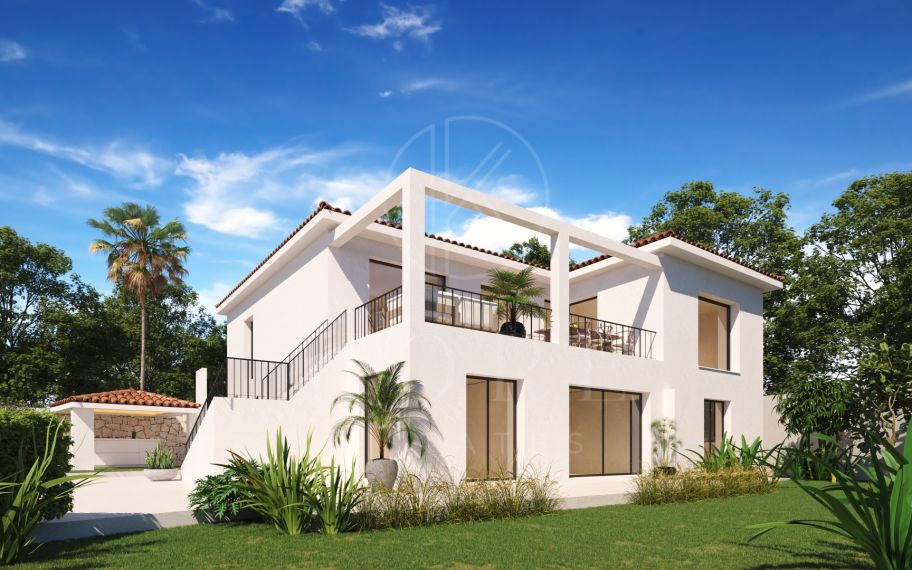 Fully Renovated Villa within a few steps to beach, golf & all amenities