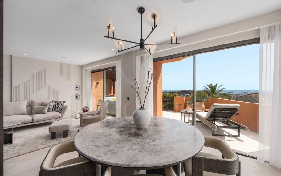 Artful 4-Bedroom Elevated Ground Floor Apartment with Panoramic Sea Views in Les Belvederes, La Cerquilla – Nueva Andalucía