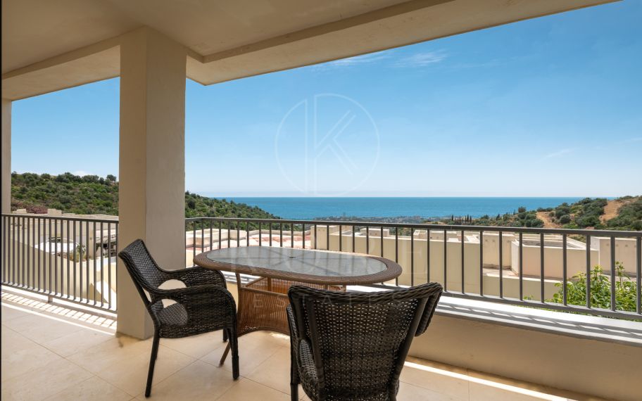 Impresionante apartamento con vistas panorámicas en Altos de Los Monteros