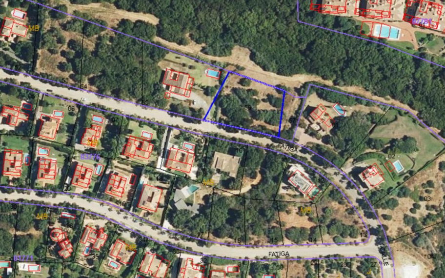 Amplia parcela para desarrollo urbanístico en San Roque, Cádiz