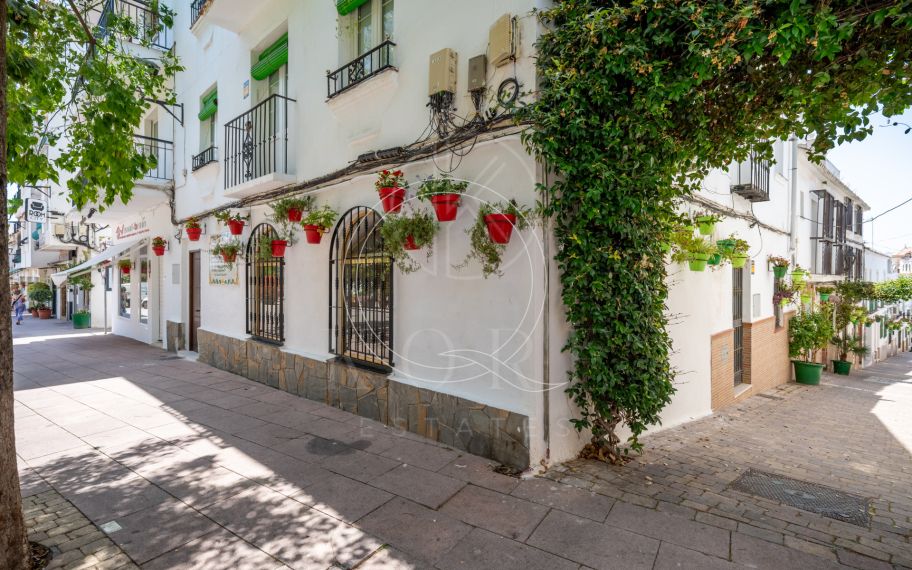 Apartamento en planta baja reformado en el casco antiguo de Estepona