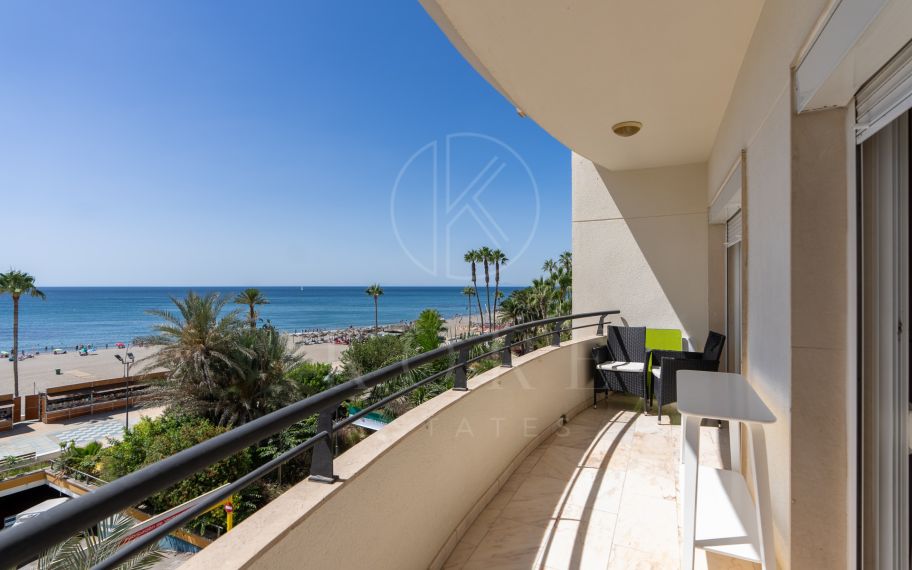 Vivienda con vistas la mar en Avenida España, Estepona