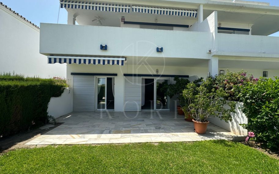 Impresionante apartamento en planta baja en el prestigioso Valle del Golf de Aloha, Nueva Andalucía