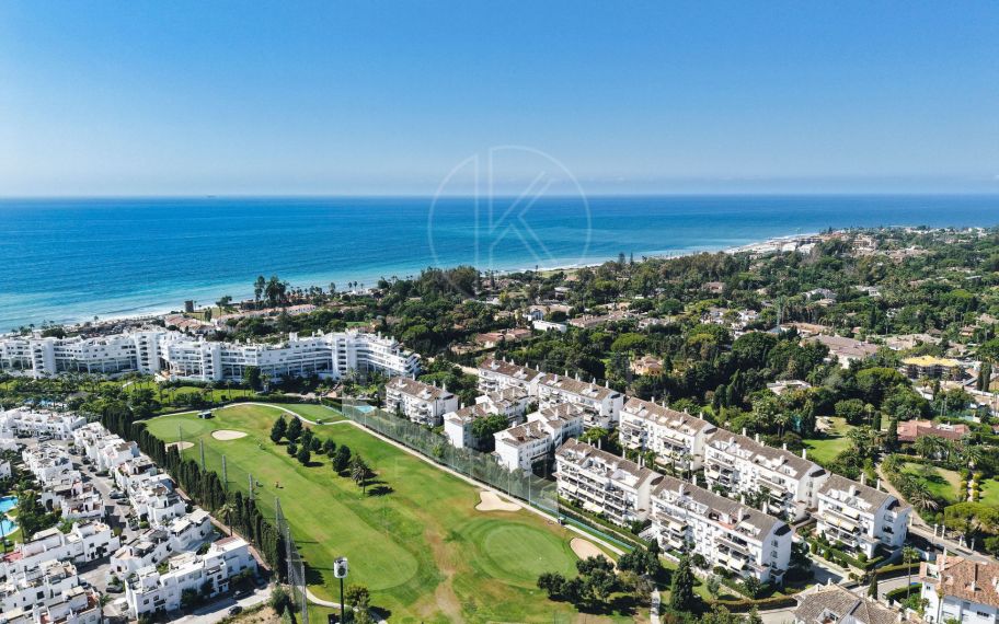 ¡Bienvenido a este hermoso apartamento en planta baja en Guadalmina Baja – ¡A pocos pasos de la playa y el golf!
