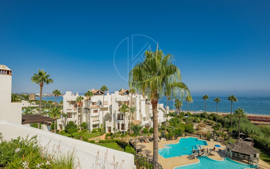 Beautifully renovated, south facing three bedroom penthouse located in prestigious beachfront community Bahia del Velerin, Estepona.