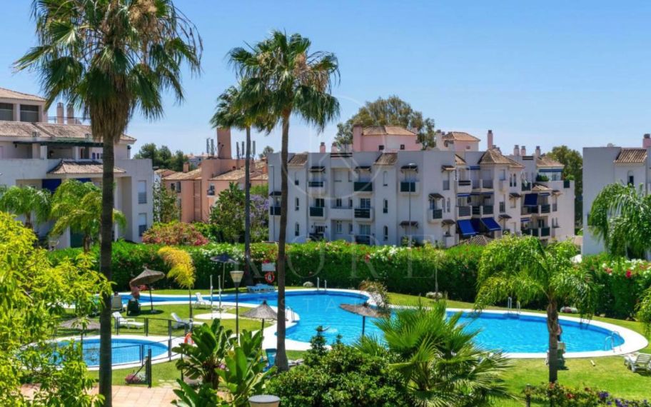 Espacioso Apartamento de 3 Dormitorios en la Prestigiosa Lorcrimar III