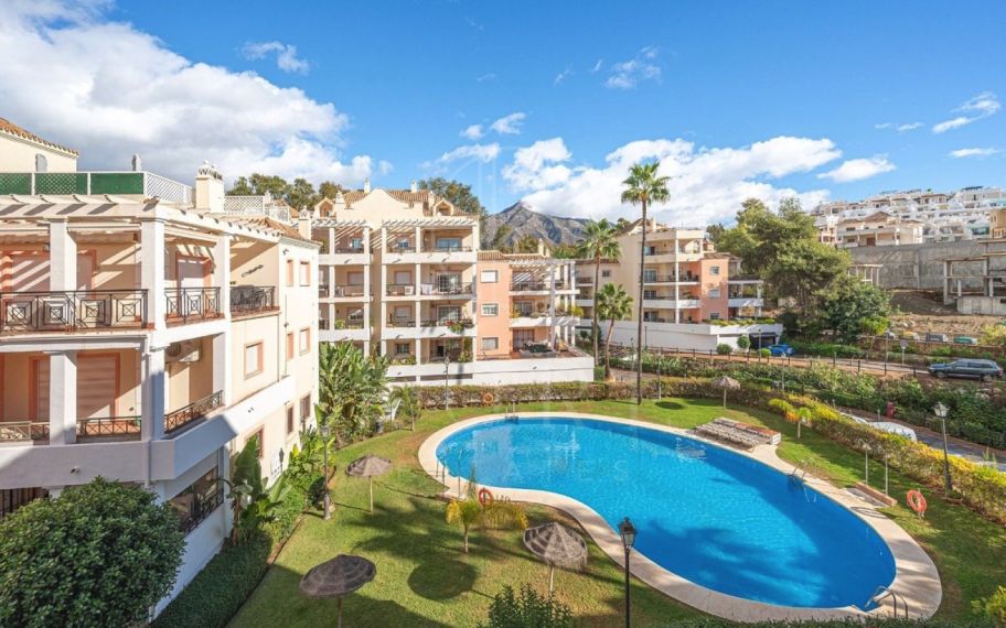 Exquisito Apartamento de 2 Dormitorios en Marbella River Garden