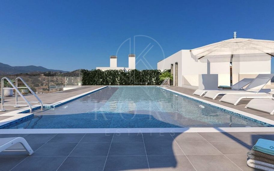 Exclusivo ático dúplex de obra nueva con solárium privado y vistas panorámicas impresionantes