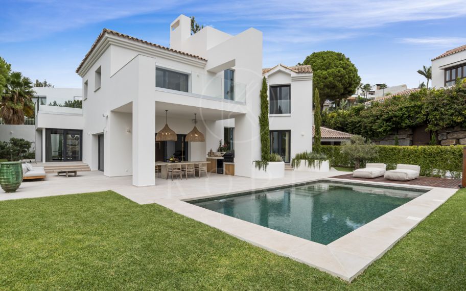 Exclusiva villa de 4 dormitorios completamente renovada en La Alquería, Benahavís