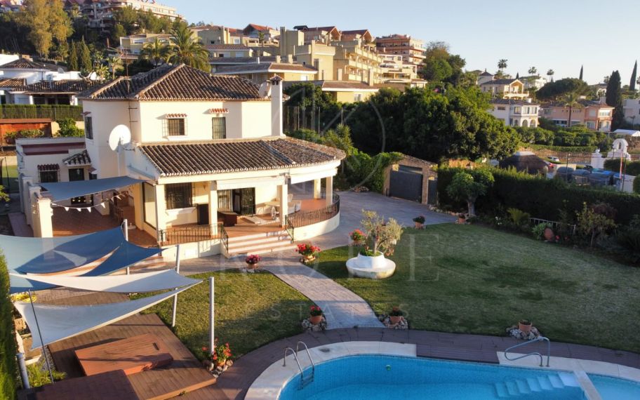 Villa next to Los Naranjos Golf Club – Privileged location in Nueva Andalucía, Marbella