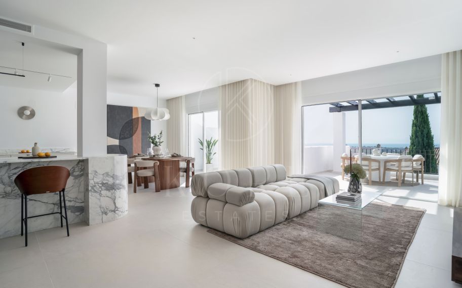 Corner Duplex Penthouse with Private Plunge Pool & Sea Views