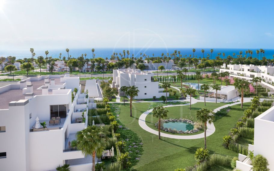 Elegante y orientado al suroeste apartamento de dos dormitorios situado en la codiciada comunidad cerrada Acqua Gardens en la Nueva Milla de Oro, Estepona