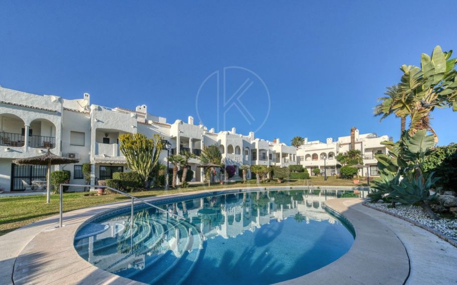 Casă înșiruită de vânzare în Bel Air, Estepona East