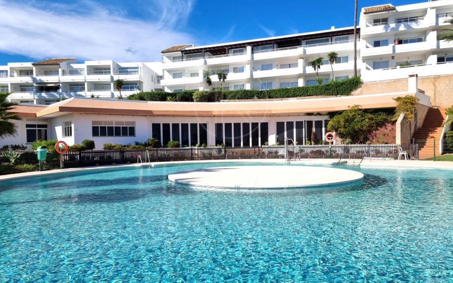 Step into coastal luxury with this exceptional 1-bedroom, 70 m² beachfront apartment, located in the prestigious Miraflores community on the Costa del Sol. Immaculately refurbished to the highest standards, this rare gem offers...